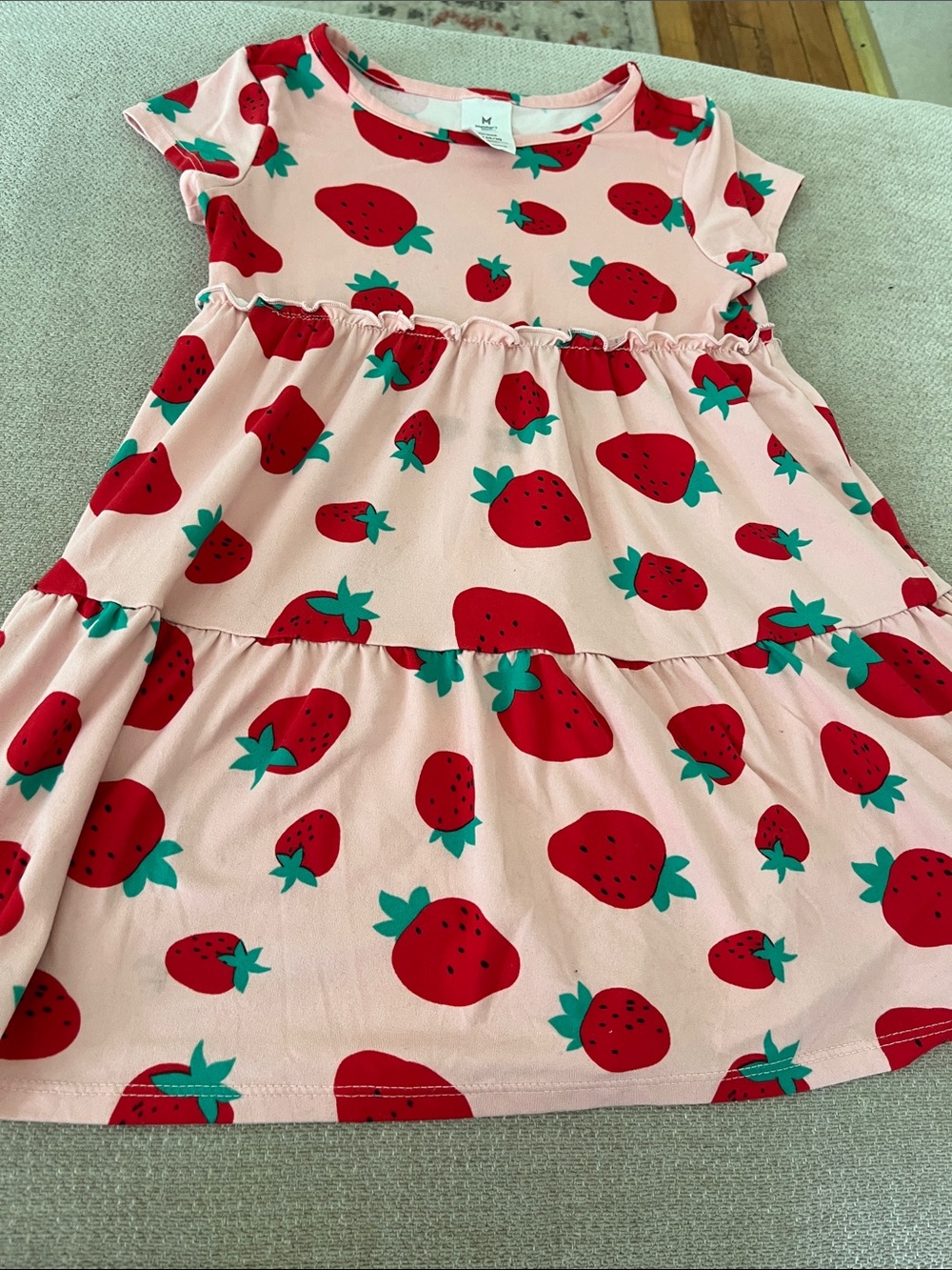 💙5 for $10💙 Girls Strawberry Tiered Pink Casual Dress 4/5